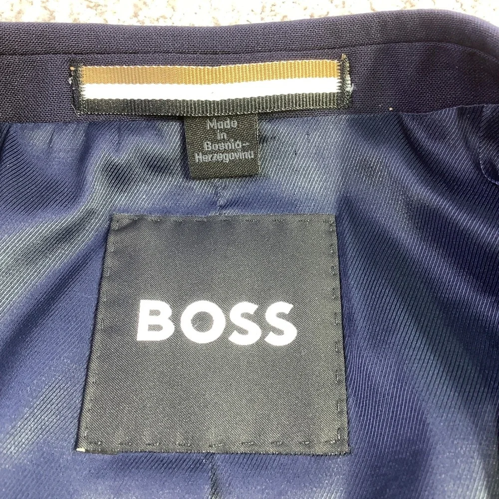 BOSS Hugo Boss Jasper Navy Blue Virgin‎ Wool 2 Piece Suit Regular Fit 42S NWT